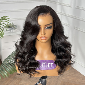 Outlet· 14'' ~20''| Natural Black Loose Wave Glueless 13x4 Lace Wig Pre-cut Lace